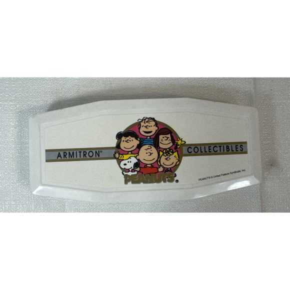 PEANUTS SNOOPY ARMITRON COLLECTIBLES White *CASE ONLY* Vintage UFS -NO watch‎ - Picture 1 of 6